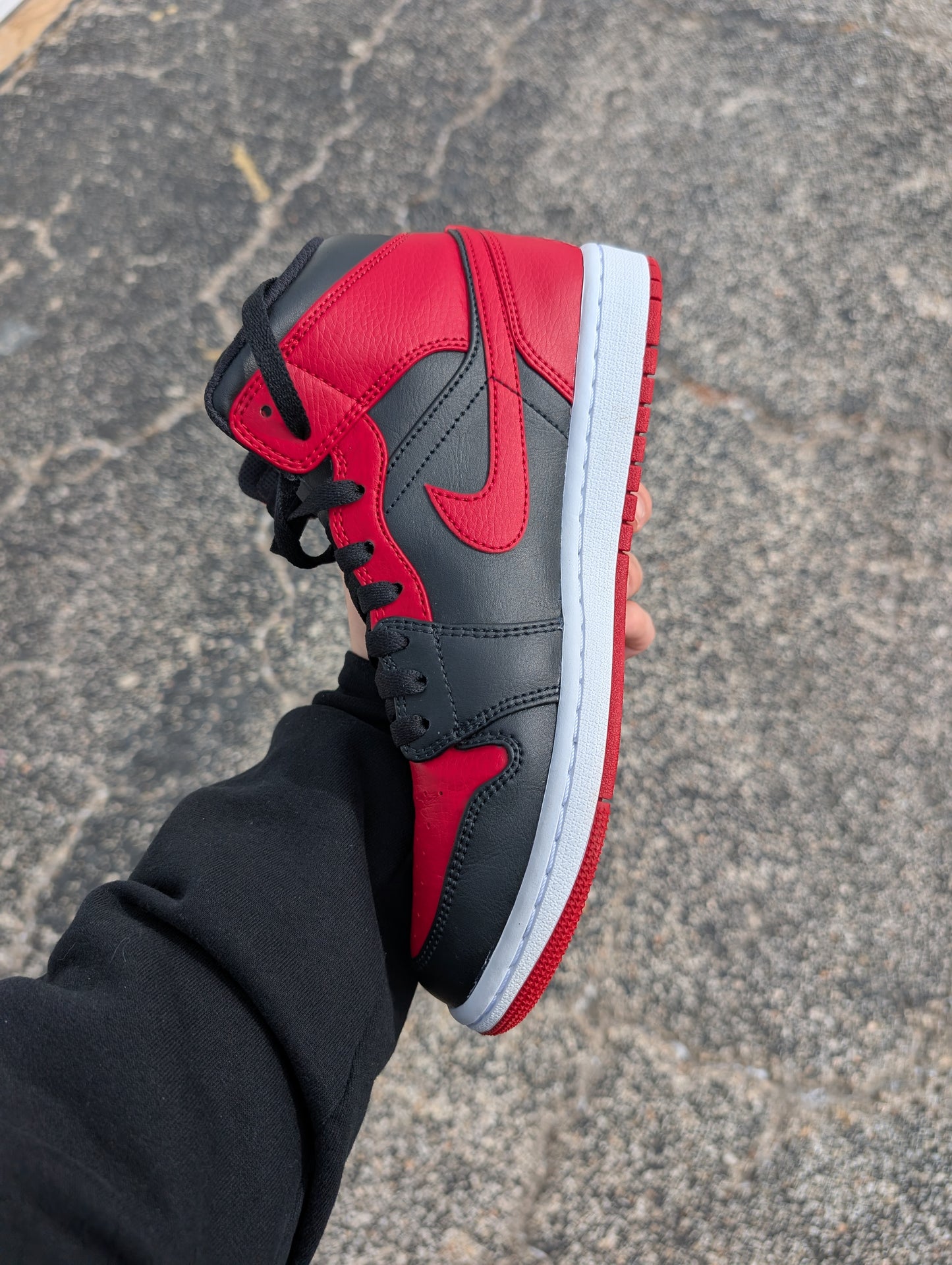 Nike Jordan 1 Mid "Banned" (2020)