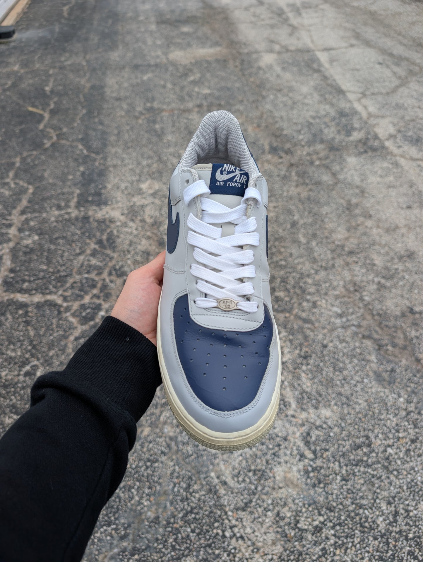 Nike Air Force 1 "Neutral Grey/Midnight Navy-White" (2004)