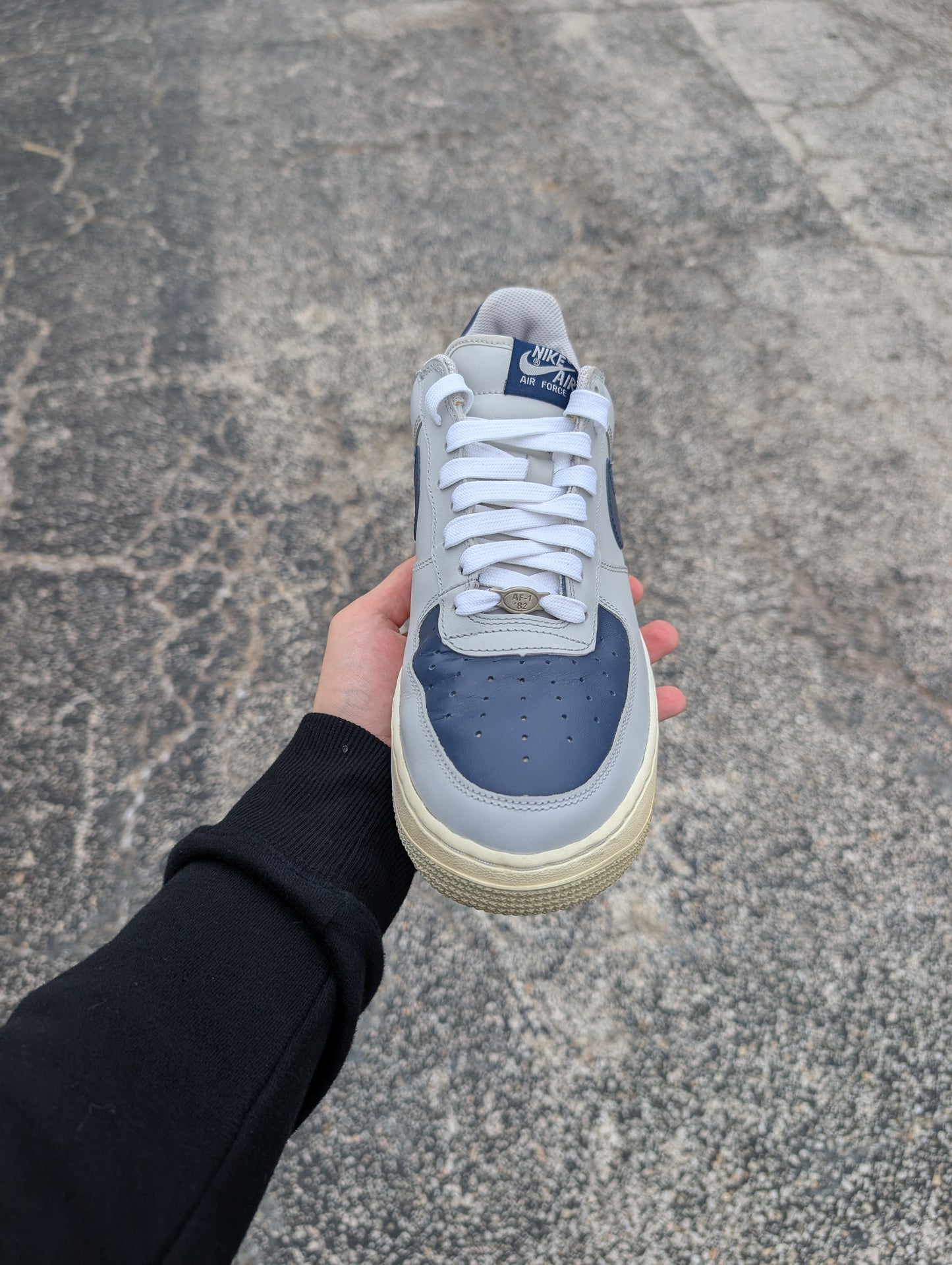 Nike Air Force 1 "Neutral Grey/Midnight Navy-White" (2004)