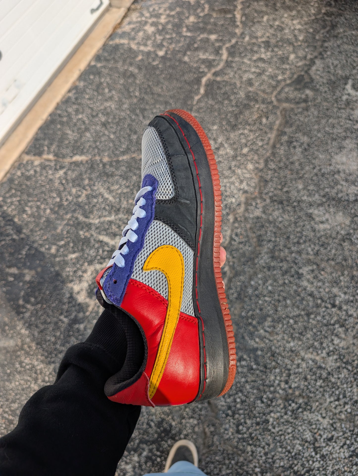 Nike Air Force 1 "Inside Out: Albis" (2005)